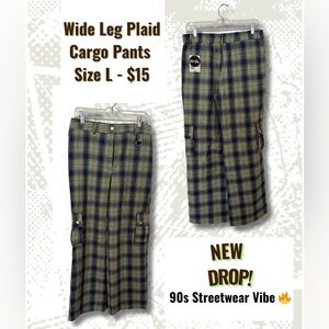 Forever 21 Wide Leg Plaid Cargo Pants | Size Large | NWT